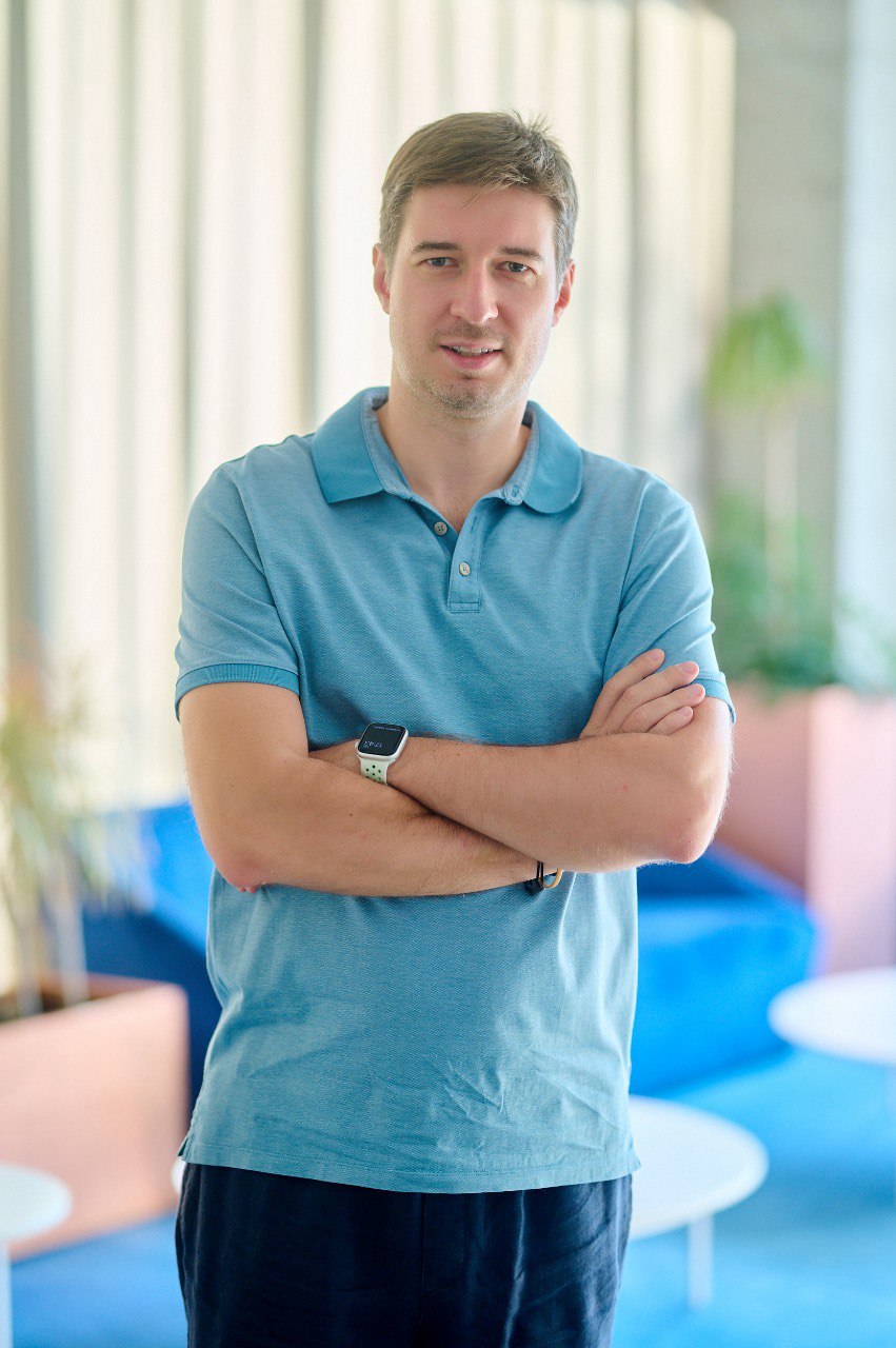 Владислав Антипов