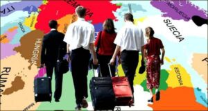 Зараз трудові мігранти, по суті, рятують економіку України – Амелін