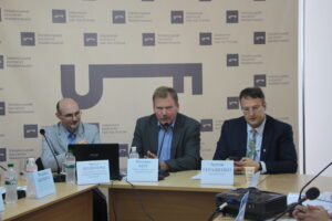 Anton Gerashchenko: Ukraine should introduce laws on public and state volunteer units