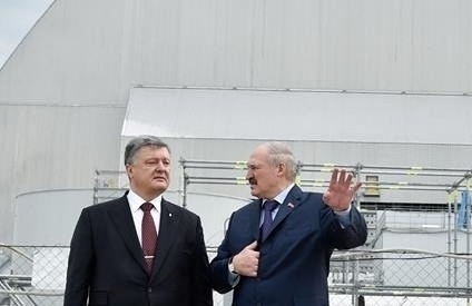 І не друг, і не ворог, а так. Слідами зустрічі Порошенка та Лукашенка