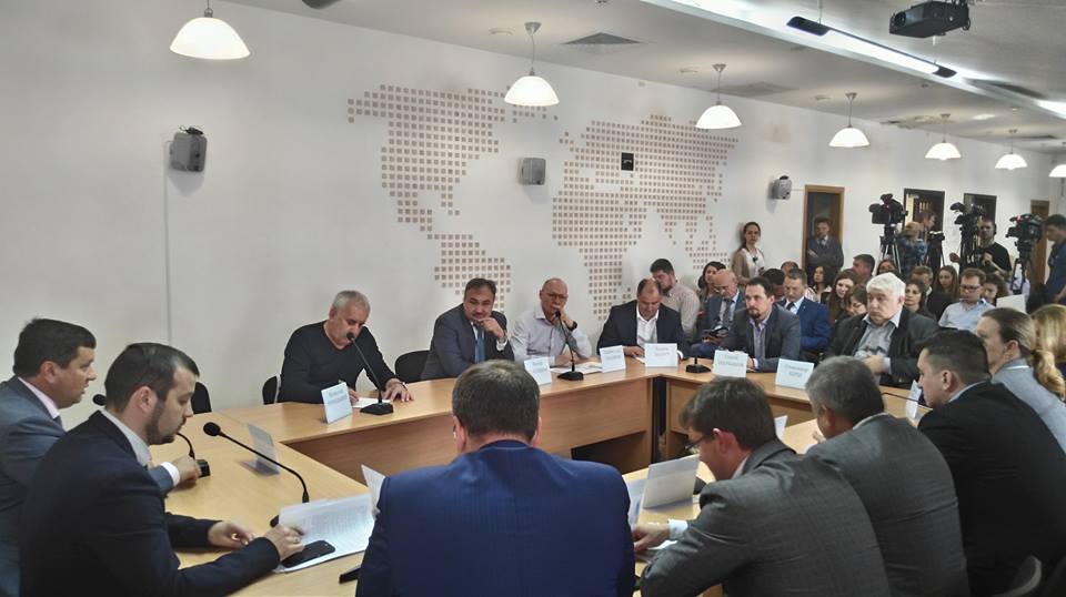 Празднуй будущее: команда UIF отметила первую годовщину программирования страны