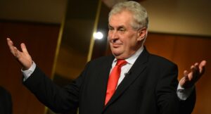 ​Продати Крим Росії: українці дали відповідь на пропозицію (інфографіка)