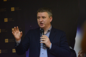 “50% of population in Ukraine is literally tied to the ground”: Romanenko gave an interview about emigration and unemployment