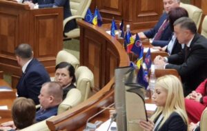 У Молдові виборці б’ють депутатів за відсутність коаліції