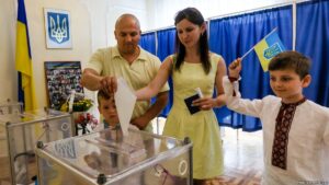 THE MAJORITY OF OUR OLD ELITE – LATENT YANUKOVYCHES. THE TRAGEDY OF CHOICE