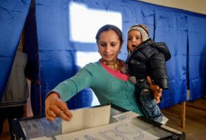 На виборах до Європарламенту може виграти румунська опозиційна партія