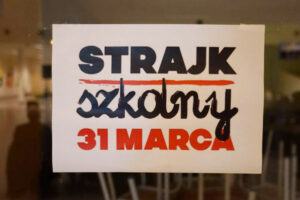 Вчителі Польщі продовжать страйк. Влада готується. Дайджест новин
