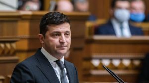 Протистояння виконавчої влади з рішенням КСУ переростає в протистояння Президента з КСУ та Конституцією України